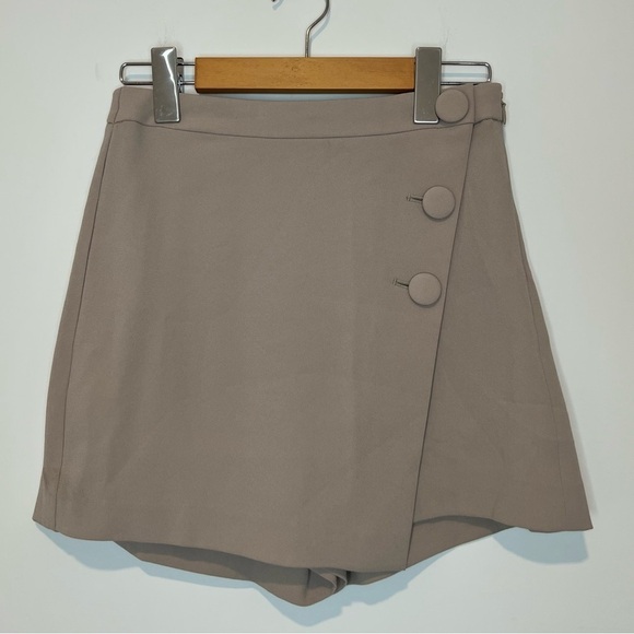 Aritzia Babaton colin Skort size 2 XS - Picture 3 of 11